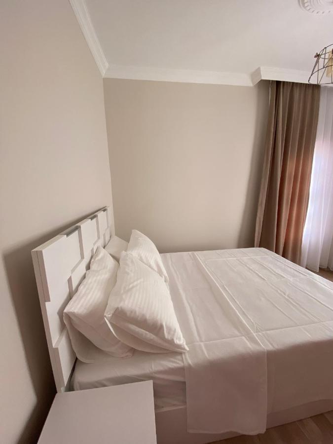 Apartament Mariana Konak *