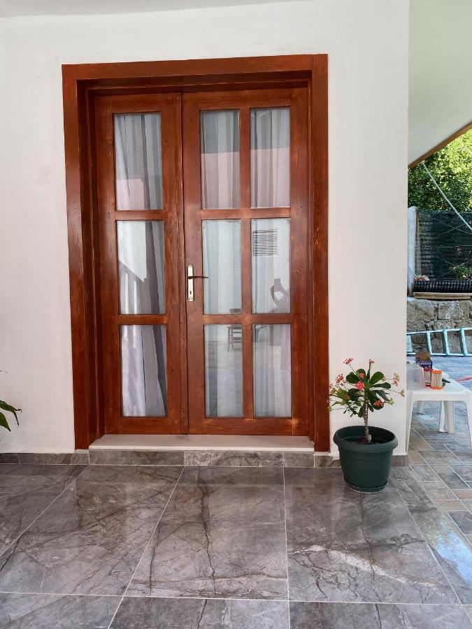 Apartament Mariana Konak